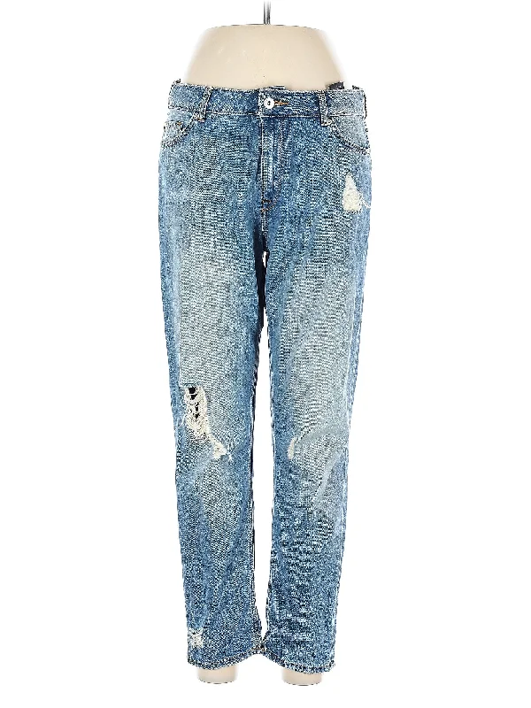 fashionable outerwearJeans