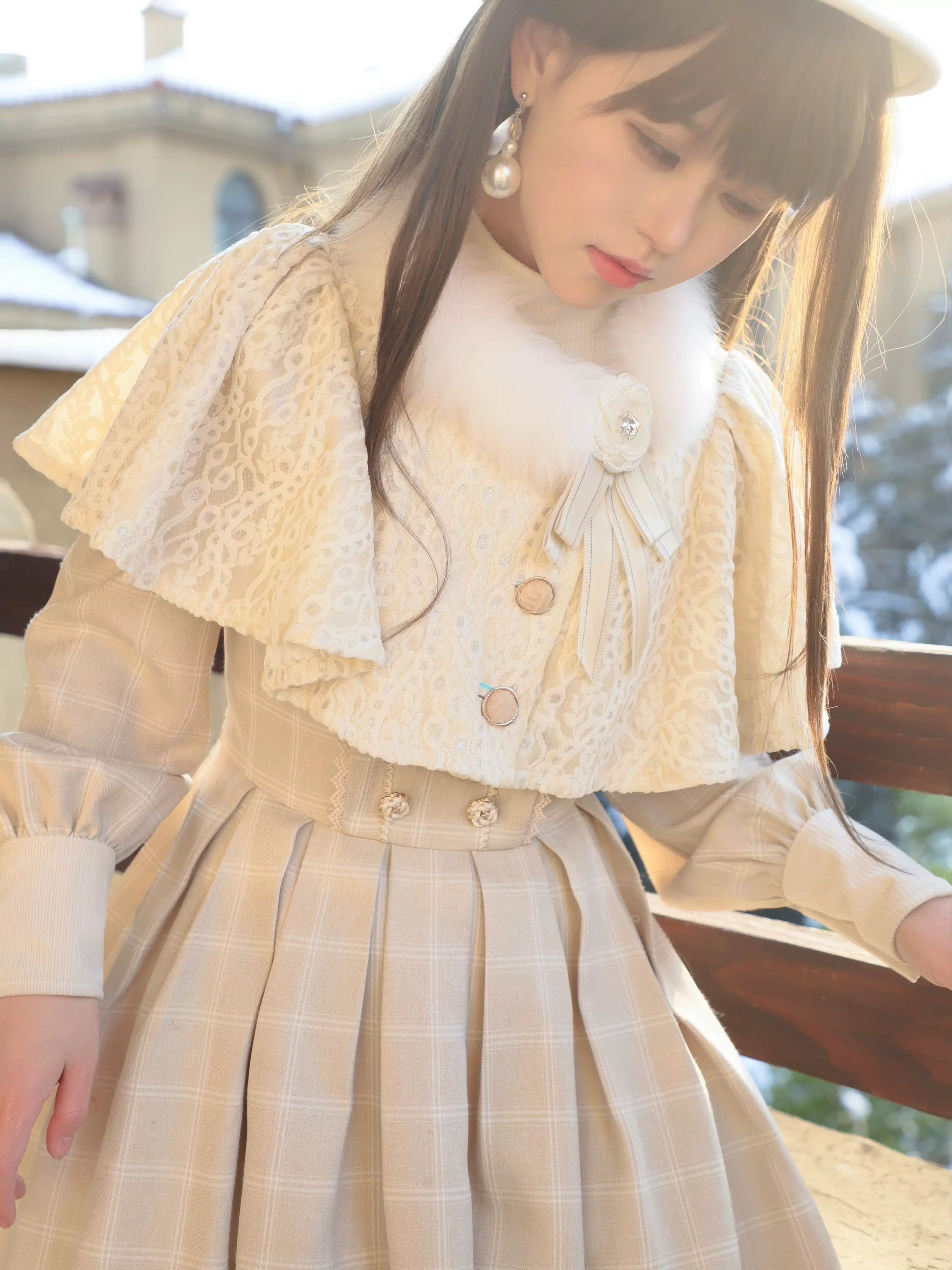 slim fit coatZeeYe~Elegant Lolita Cape Fox Fur Collar Lolita Cape Coat