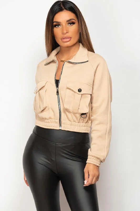 cozy wool-blend coatStone Pocket Front Crop Jacket